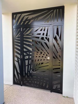 Customized Aluminium Fences And Gates Swing Rustproof Features