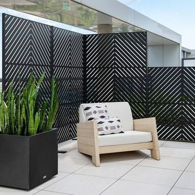 Garden Retractable Aluminum Privacy Fence UV Protection Longevity